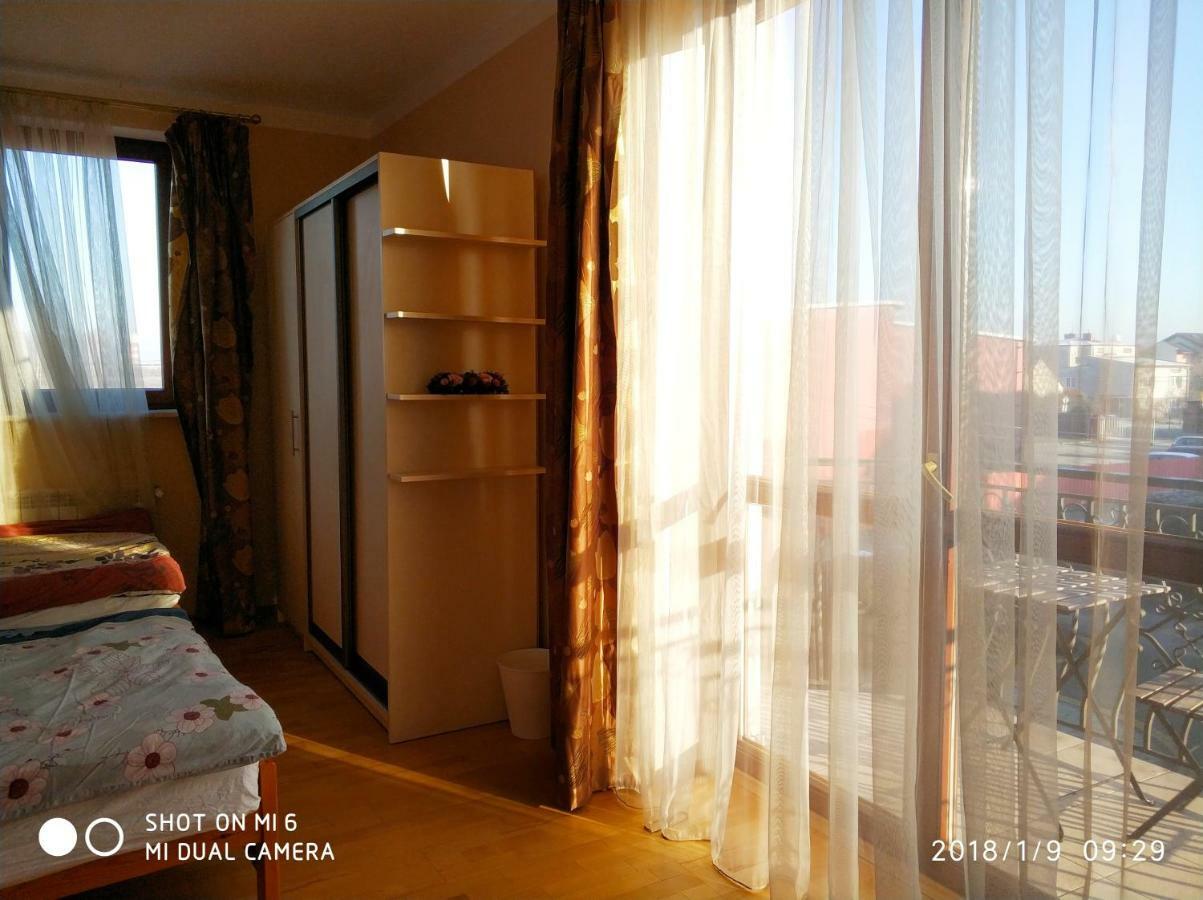 Np Sunshine Hostel Rybie Bagian luar foto